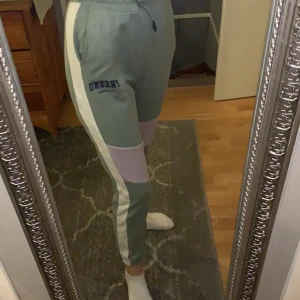 Mjukisbyxor - använda 2 gånger o köpta på H&M💓 nyskick😌
