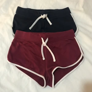 Shorts - Sköna mjukisshorts från H&M i storlek S båda för 50kr eller ett par för 30kr