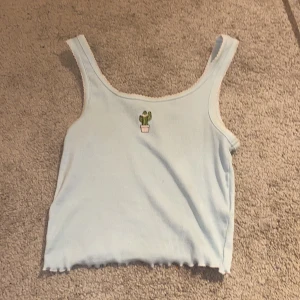 Linne från newyoker - Kort linne från newyoker i storlek xxs men passar förmodligen S också
