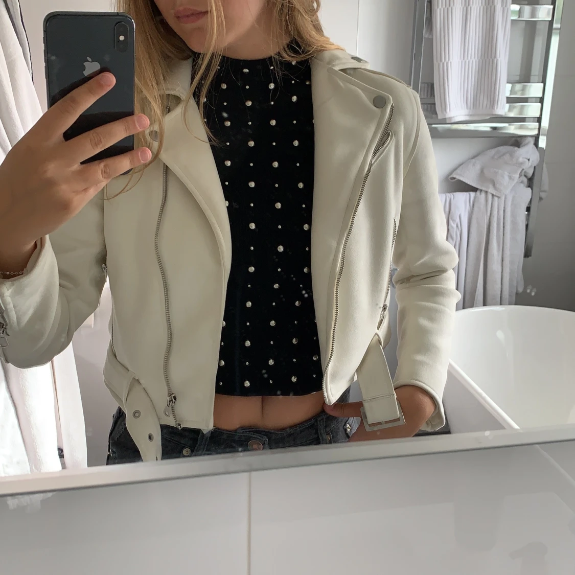 Vit Mocka jacka från bik bok