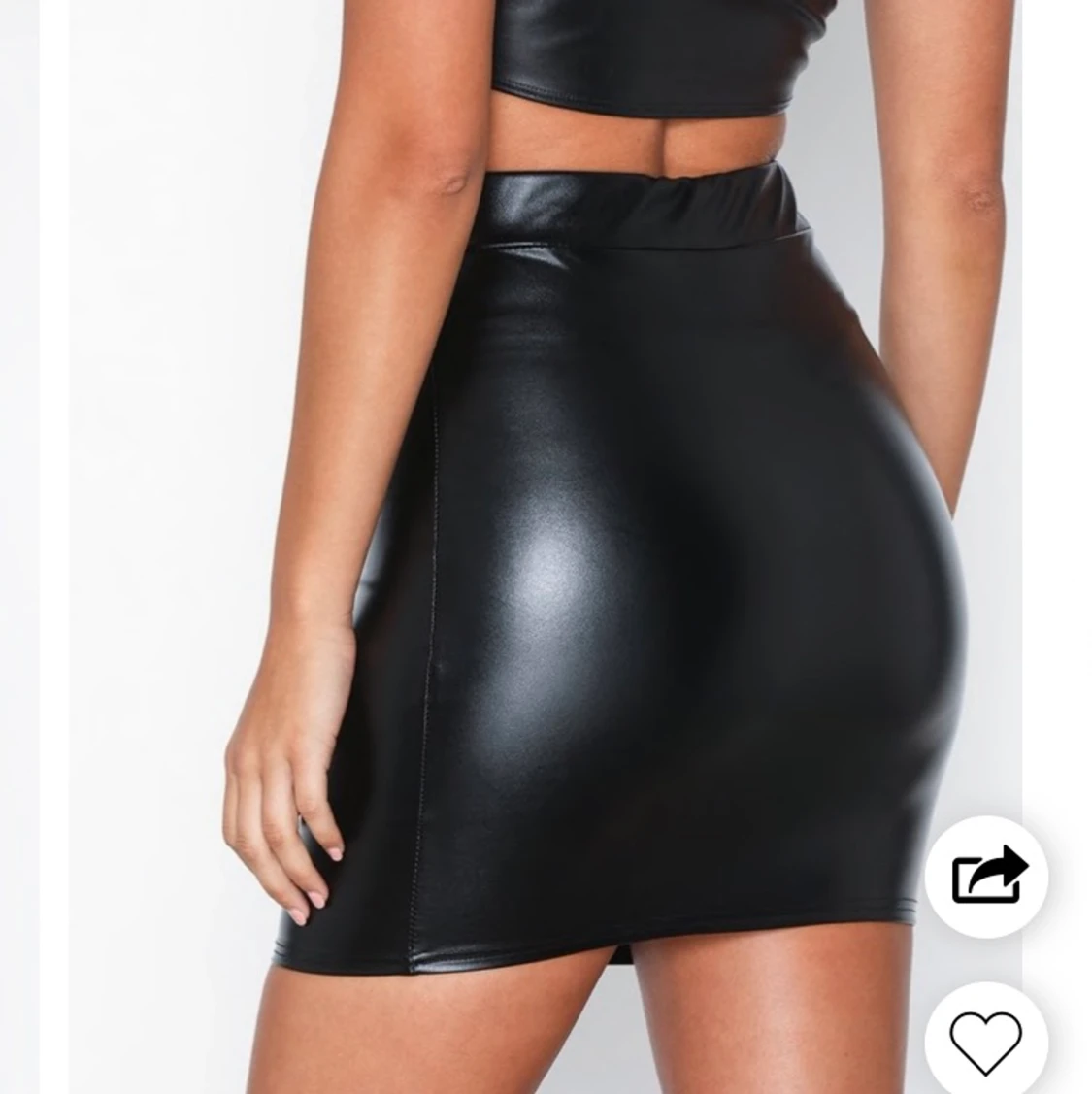 Kjol- Stretchig läderimitation  - 90