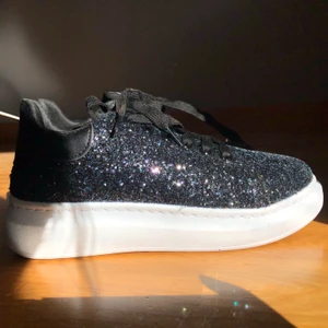 Skor - Älskar dessa skor men dem kommer aldrig till användning tyvärr😫 