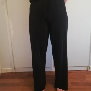  - Lika bra på en utekväll som en chillkväll