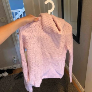  - Mysig tröja från Ginatricot 150kr inklusive frakt 