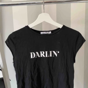  - Darlin T-shirt🖤