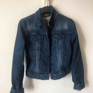  - Fin jeansjacka från calvin klein jeans 💞