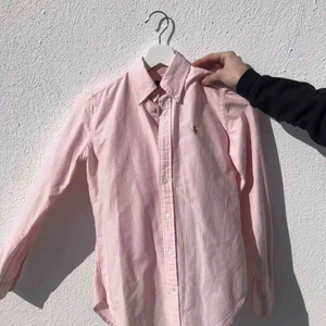  - Snygg randig skjorta från Ralph Lauren, sällan använd.