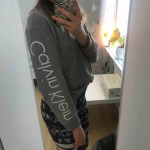  - Säljer denna från Calvin Klein för kommer inte till användning.