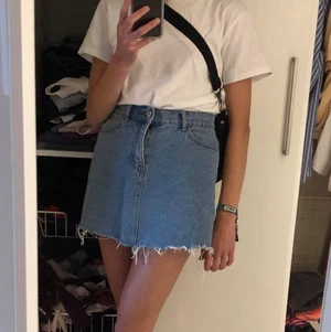 Jeanskjol - Jeanskjol köpt second hand