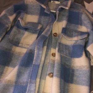 Rutig jacka  - Som ny!