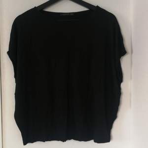 Wide shoulder sleeves L size black blouse 100%viscose 