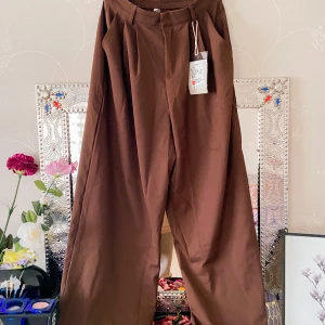 Yesstyle plain high waist dress pants - New Never worn before Yesstyle Korean style dress pants Size medium(M) PR: 279kr (up for discussion)