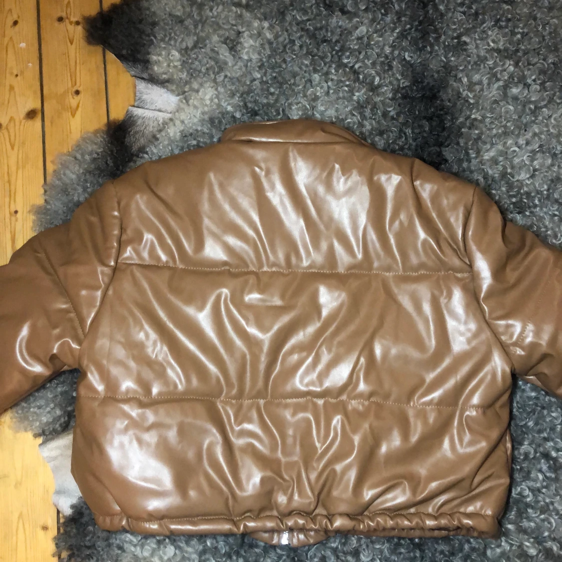 Brun läderjacka  - 90