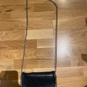 Väska från scorett - En jättefin liten väska från scorett. Använt ett antal gånger. 150kr + frakt!👜