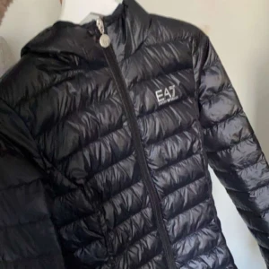 Armani jacka - Storlek xs bra passform, lite liten, knappt använd nästan som ny