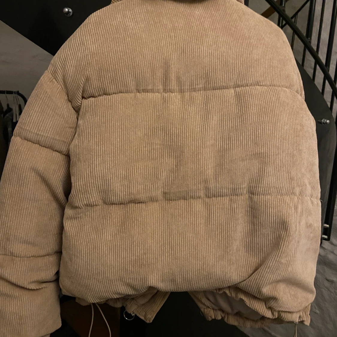 Jättefin jacka från Gina  - 91