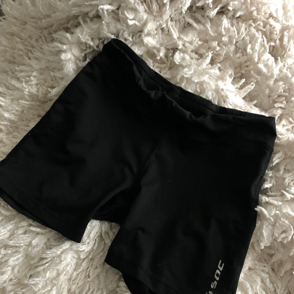 HOTPANTS/ TRÄNINGSHORTS - 90