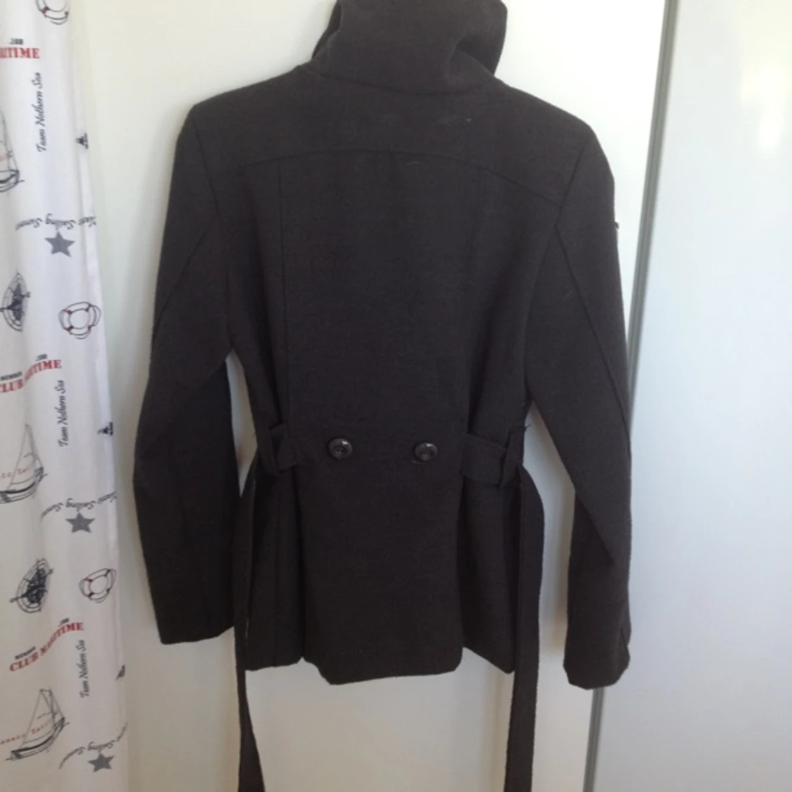 Grå Kappa, ganska sval från Italien