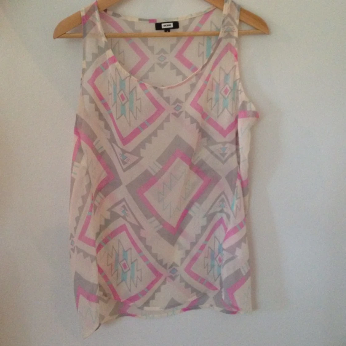 Fint transparent linne från Bikbok! Endast använt en gång  - 1401551369