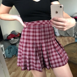 Kjol från h&m - Använd men nästan som ny