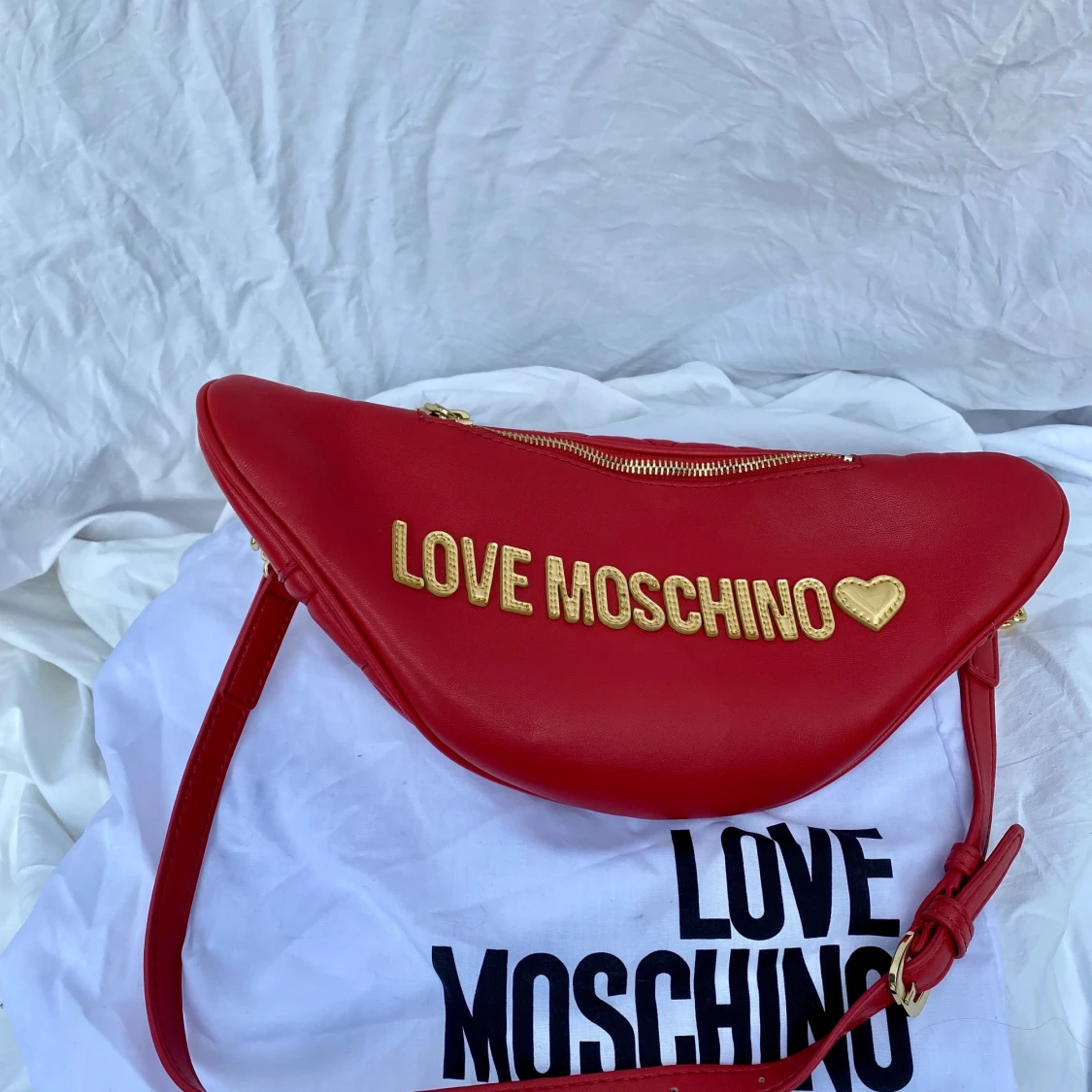 Moschino bum bag  - 90