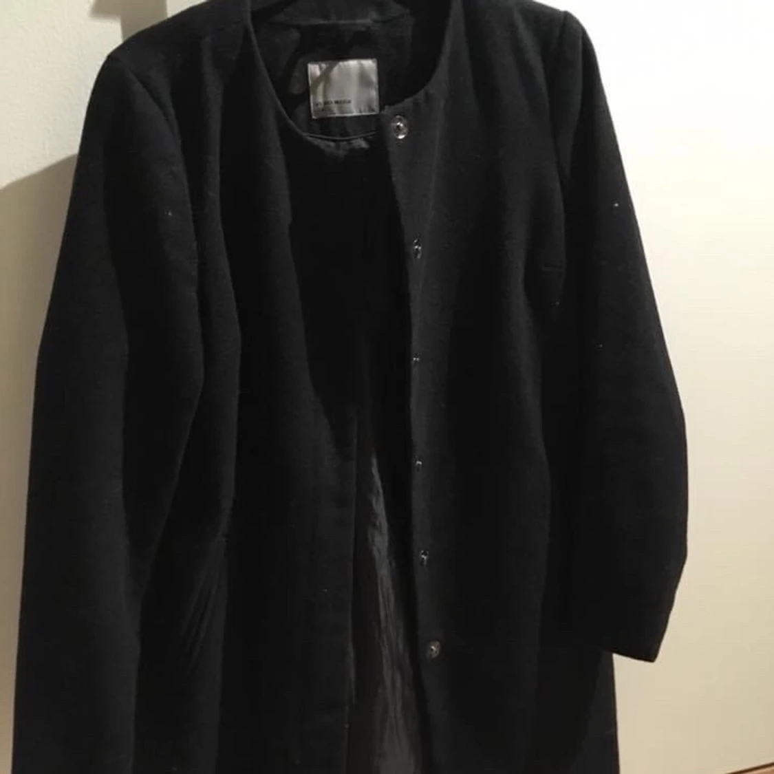 Svart kappa säljes 