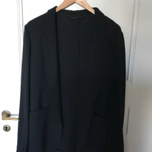 Filippa k kavaj Casual - Snygg casual kavaj från Filippa k i bra skick. 