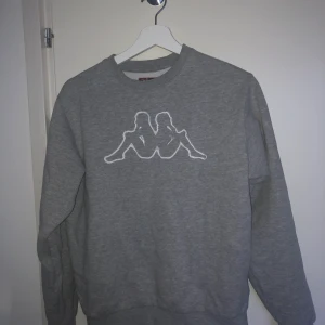 Vintage sweatshirt - Sweatshirt från kappa köpt för 400kr 