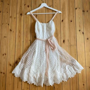  - Jättesöt klänning från Ida Sjöstedt!🌸🌷