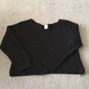  - Mysig stickad tröja från Monki!