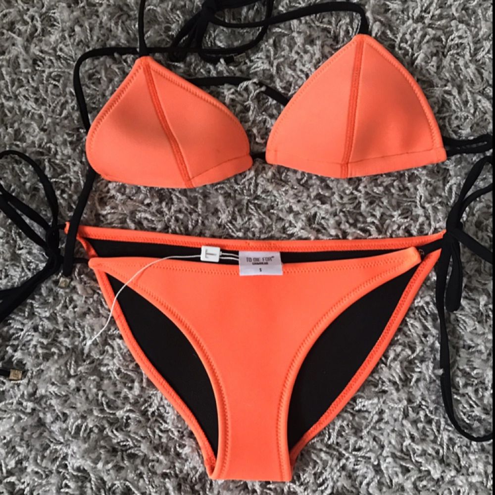 Superfin orange bikini från To | Plick Second Hand