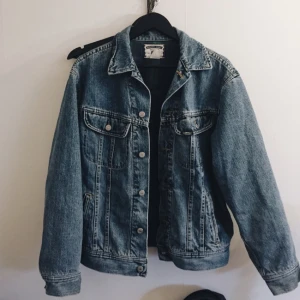  - Lee fodrad jeansjacka med Musse på ryggen!