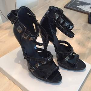 Top shop heels, knappt använda, nypris 1200 SEK 