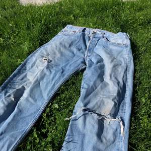 Vintage levis jeans i modellen 501. Kan mötas i Stockholm eller fraktas (63kr)