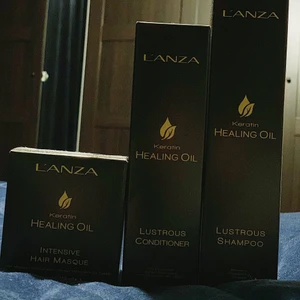 LANZA Healing Oil set  - Nytt och oöppnat. Schampo, balsam och inpackning 