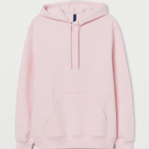 Rosa hoodie - Super fin rosa hoodie från hm, bra skick men säljer då den inte kommer till användning💗