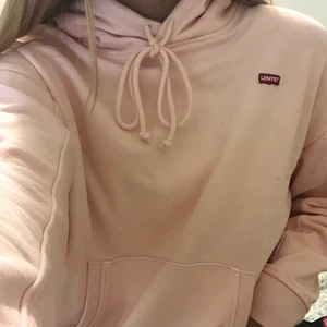 Levis Hoodie - fin hoodie från levis, frakt tillkommer
