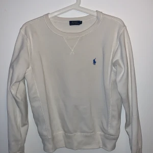 Polo Ralph Lauren - Vit sweatshirt, storlek S.
