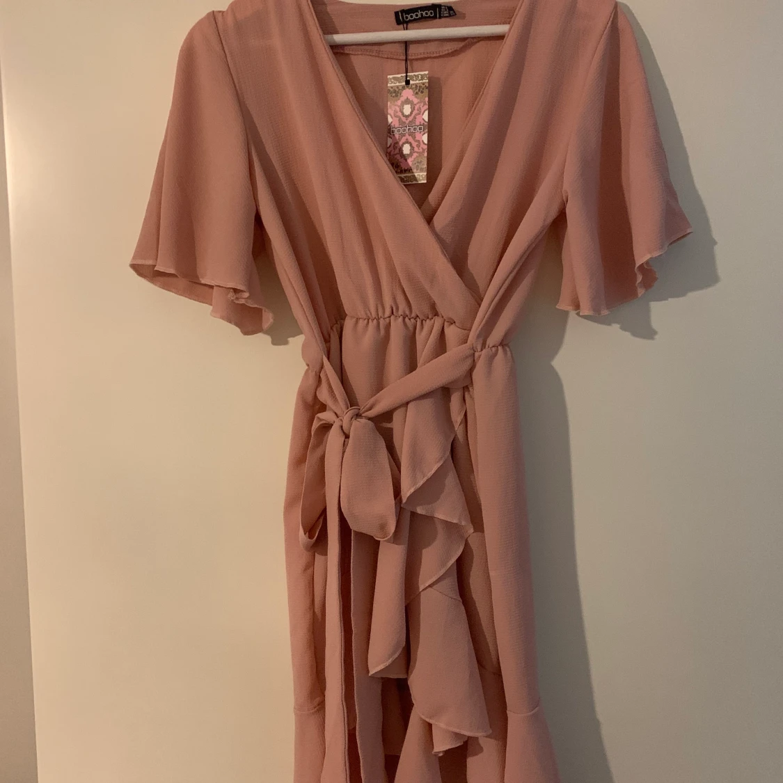 Klänning från boohoo