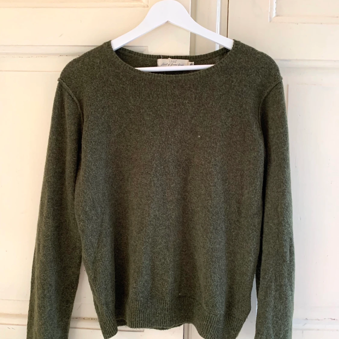 Mörkgrön stickad tröja 