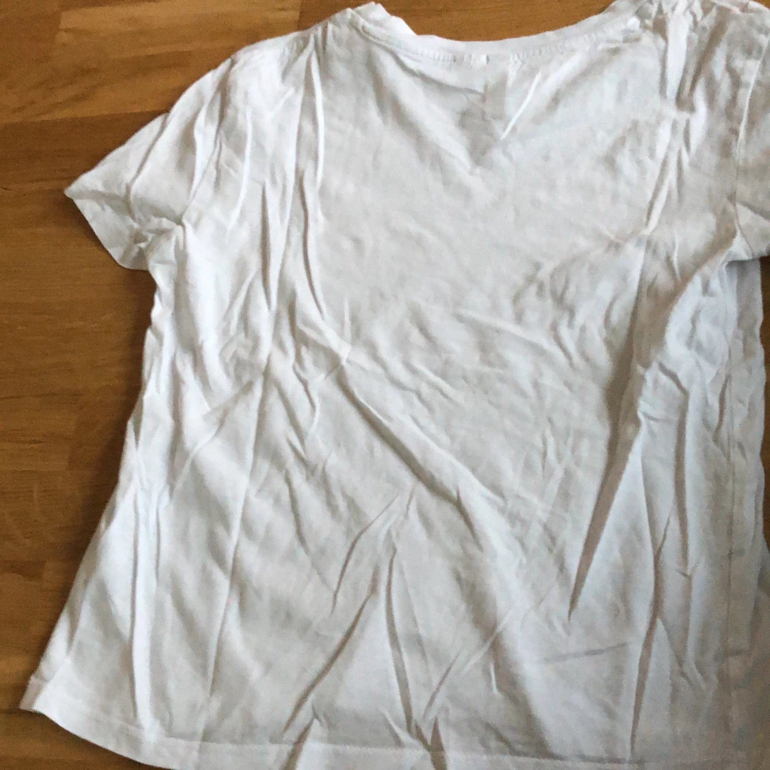 En tröja i storleken XS - 90