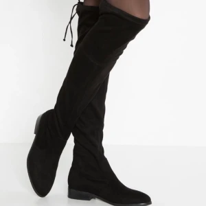 Overknee - Nelly overknee skor, knähöga stövlar