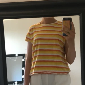 Randig tröja - Randig tröja använd 1 gång men haft ganska länge, bra passform 