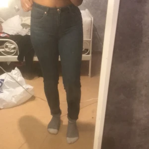 Jeans från hm - Jeans från hm i jätte bra skick Kunden står för frakten