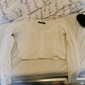 Topp från bik bok - Använd får gånger är stl M men sitter som S