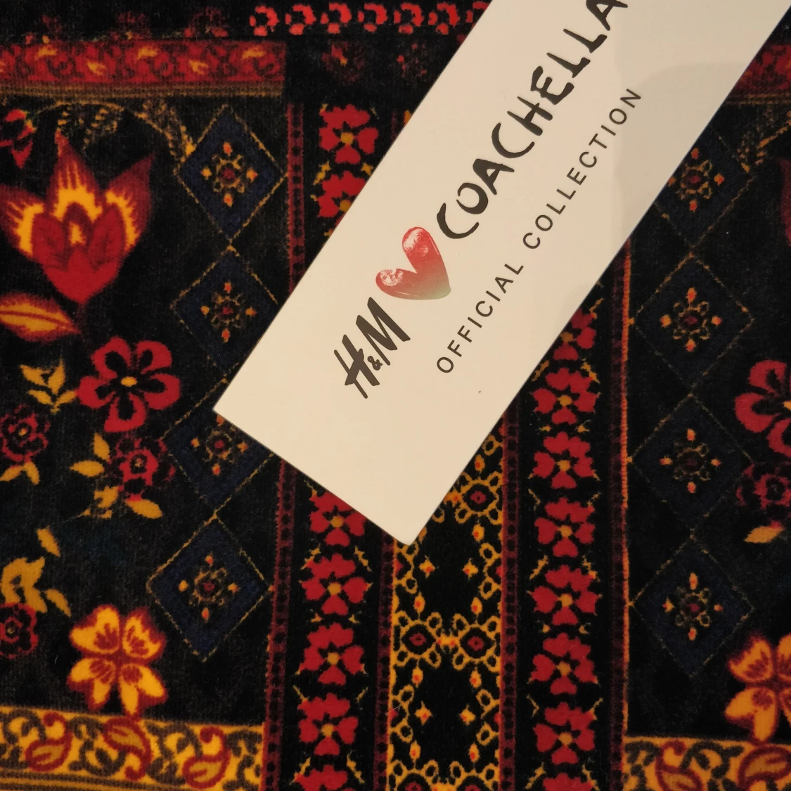 Helt ny minikjol från HM x Coachella  - 90