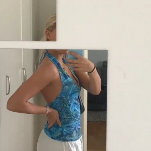 Cool knyttopp - Knyttopp från Vila i storlek medium. Väldigt fint mönster 😇 bud: 60kr exkl frakt