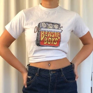 Beastie boysT-shirt  - Fin Beastie Boystshirt. I fint skick förutom ett litet hål vid halsen💘