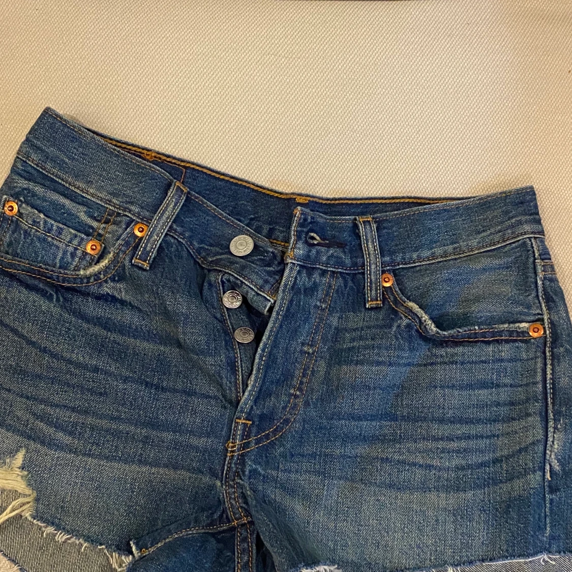 Levis shorts  - 90