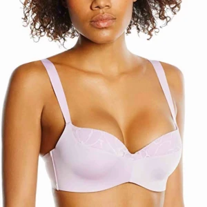  - Helt ny bh från Triumph i strl 70 D. Super fin och lyfter bysten på smickrande sätt! Frakt tillkommer med 44 kr. Samfraktar gärna.